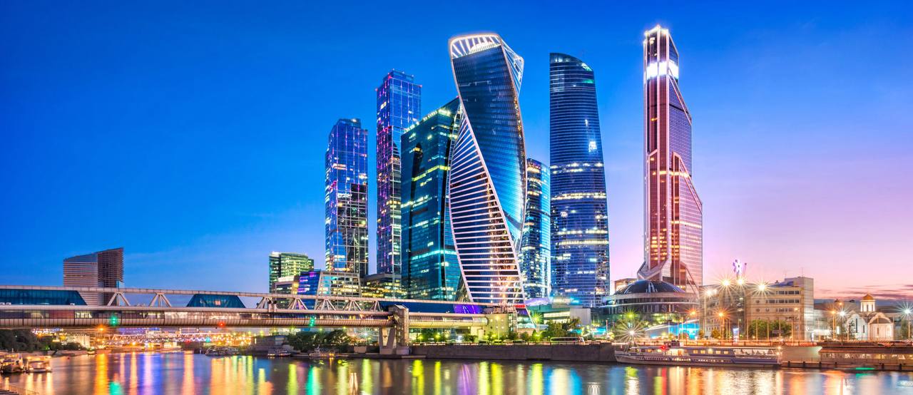 Встреча и недвижимость в Москве и Пхукете